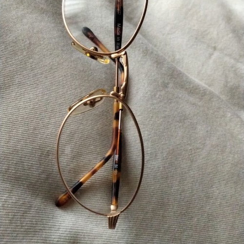 Vintage Italian Oval Metal Eyeglass Frame like new, brown and gold