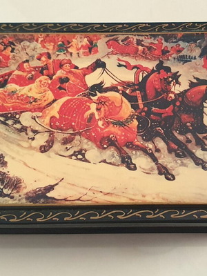Decorative box from Russia like new with red lacquer interior