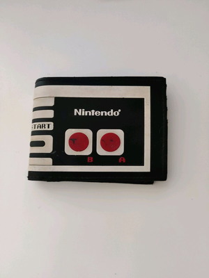Official Nintendo NES wallet used