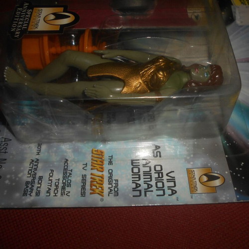 Star Trek Vina as Orion Woman 1996 like new in box