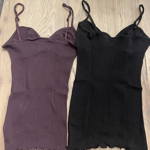 Intimissimi tops black and burgundy, size M