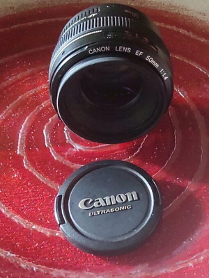 Canon Ultrasonic EF 50mm f/1.4 lens like new