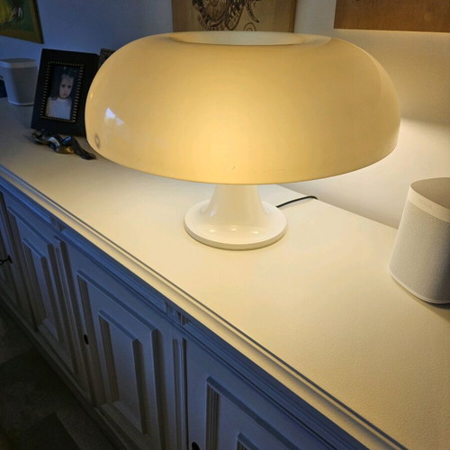 Nesso table lamp by Artemide like new with 4 bulbs, 54 cm diameter