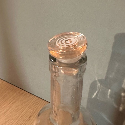 Rose wine bottle like new