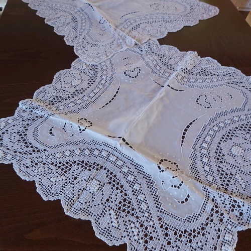 Tablecloths set of 2 60×60 knitted with fabric new