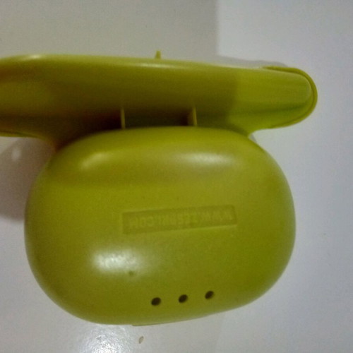 Kiwi container like new with space for fork