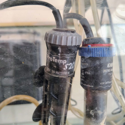 Aquarium 100lt used with accessories