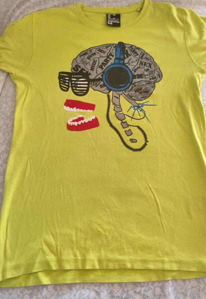 T-shirt medium