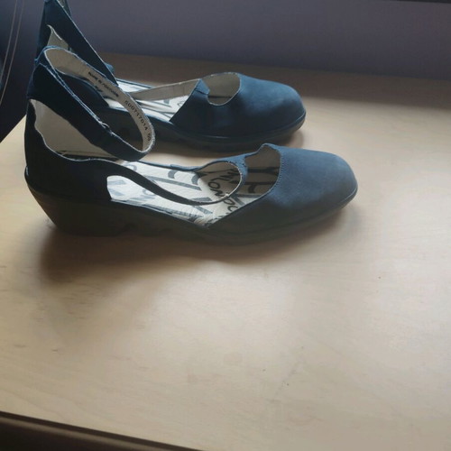 Fly London Piat women's shoes size 40 like new, blue