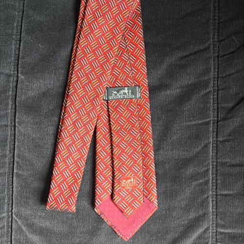 Hermes tie 100% silk new, red