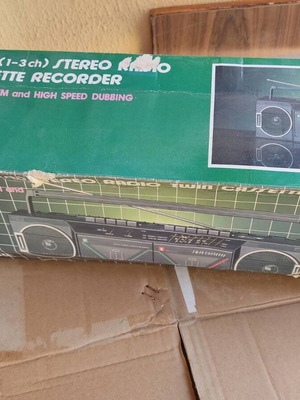 Winmore vintage cassette recorder in excellent condition