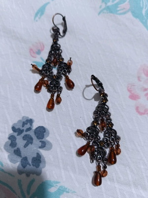 Boho earrings used, brown