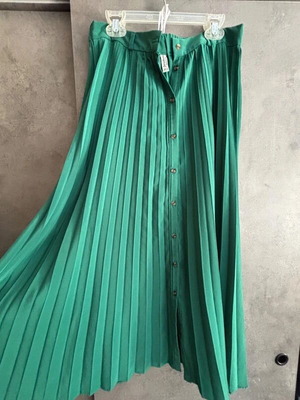 Stradivarius pleated midi skirt like new, cypress green