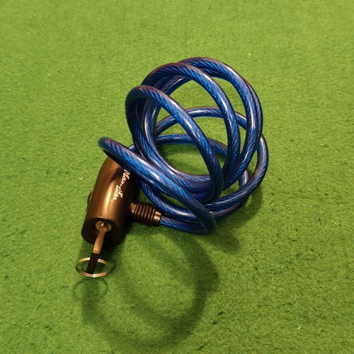 Master Lock spiral bicycle lock with key, blue
