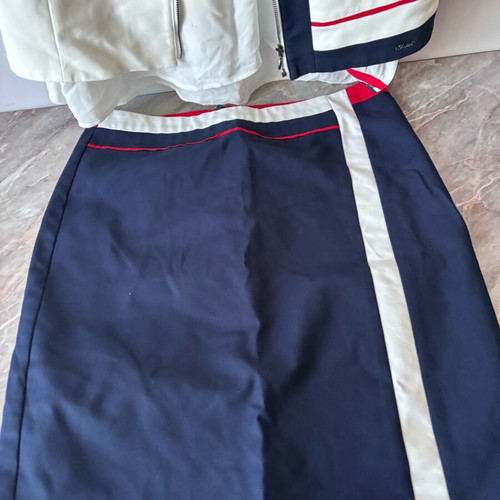 Danini official office suit like new