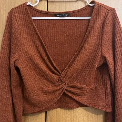 Shein brown ribbed crop top with front twist, like new, size M