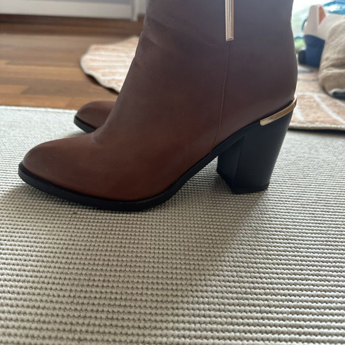 Migato brown women's ankle boots size 39