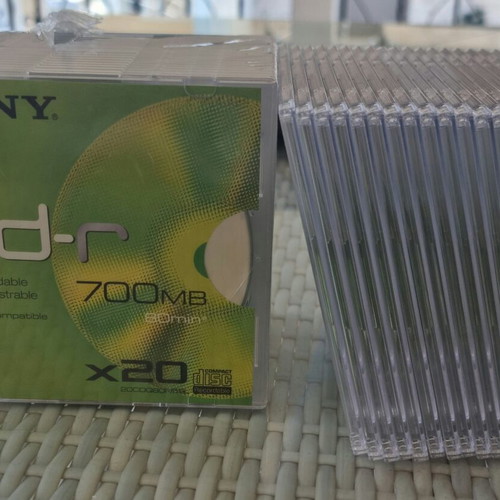 Sony CD-R pack of 38 with case like new