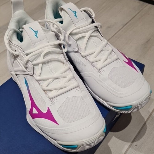 Mizuno Wave Momentum 2 women's volleyball shoes new, white, size 39