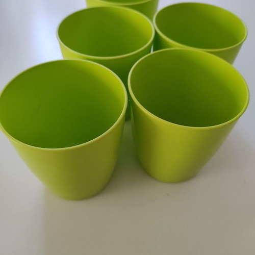 Plastic cups pack of 5, new, thick plastic