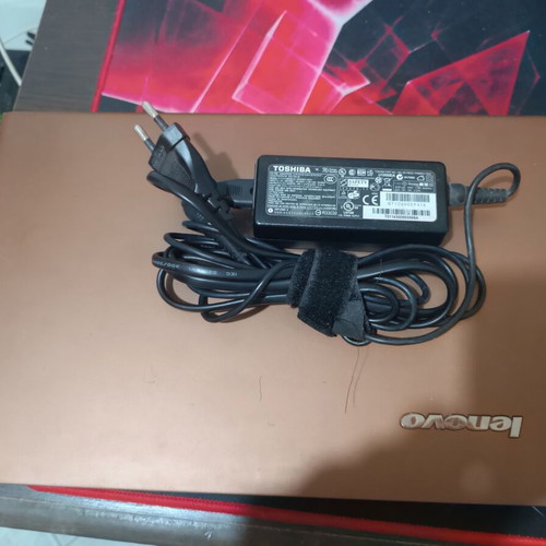 Lenovo IdeaPad U260 laptop used, Core i3, 4GB RAM, 120GB SSD