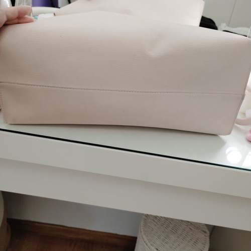 Polo handbag in powder pink like new with detachable strap and wide handle