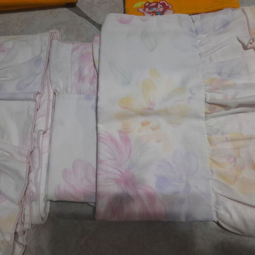 Bed sheet sets like new, 3 sets for 1.60x2.00 mattress with pillowcases