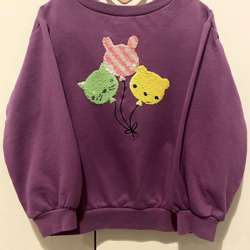 H&M girls' sweatshirt like new, purple with sequins