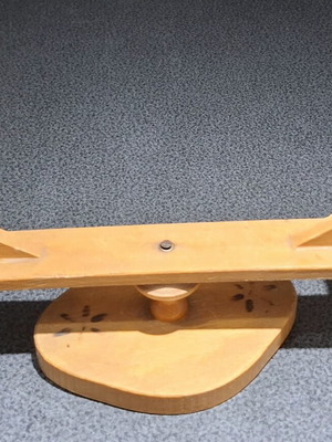 Wooden rotating stand used for katana or decorative items