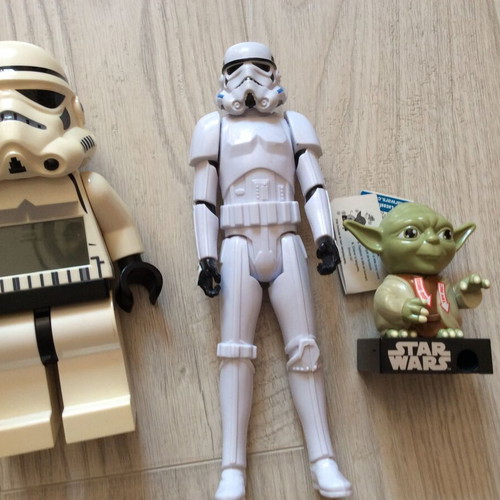 Star Wars LEGO Stormtrooper alarm clock and figures used set