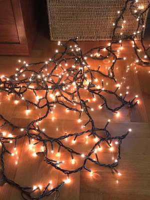 String lights 240 pcs 8m warm white light, 8 modes like new