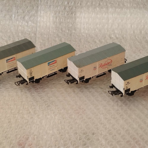 HO Scale Commercial Wagons used for Two-Rail Track System