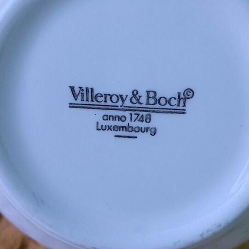 Villeroy & Boch cup and sugar bowl like new, porcelain with patterns