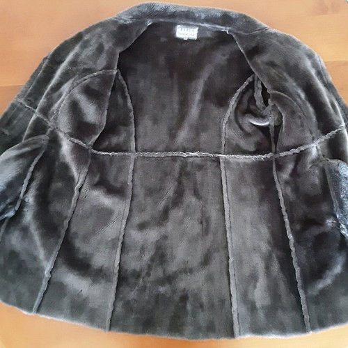 Women's suede-type coat used, lightly worn