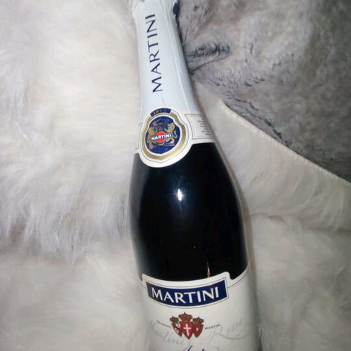 Collectible drinks used, pack with liqueur, vodka, sparkling wines