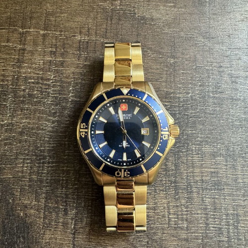 Swiss Military Hanowa diver style watch gold and blue new