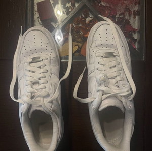 Άσπρα nike air force 1
