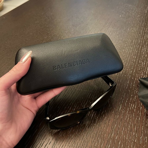 Balenciaga sunglasses brown new