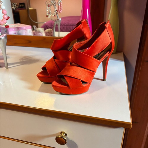 Zara orange sandals used, size 36