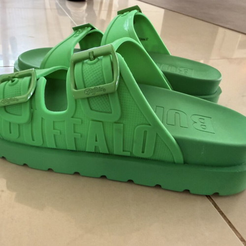 Buffalo sandals brand new size 37 green