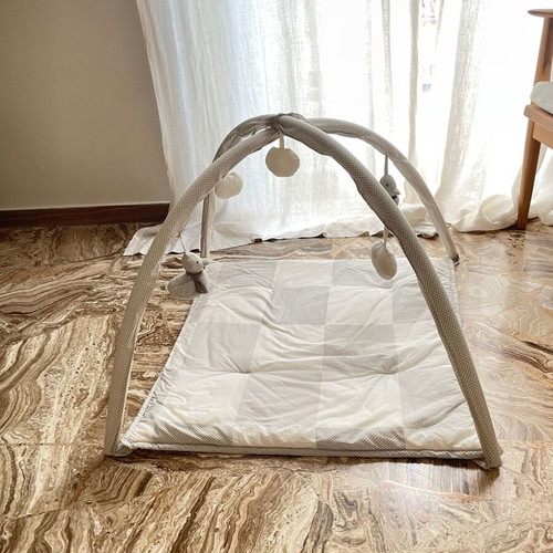 Zara Home baby gym like new, playmat with toys