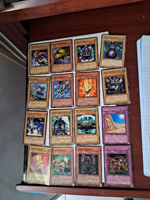 Κάρτες yugioh μεταχειρισμένες