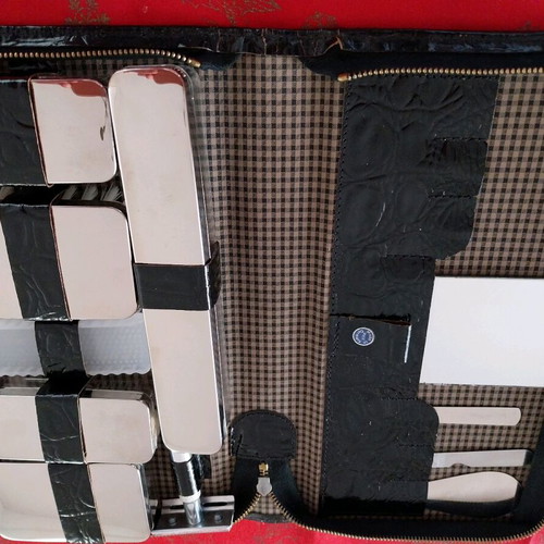 Vintage men's grooming set like new, unused