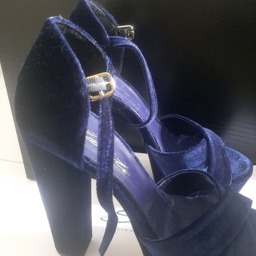Blue velvet Sante sandals new, size 38