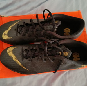 Ποδοσφαιρικά παπούτσια Nike Mercurial Vapor 12 Academy Tf Νούμερο 45,5