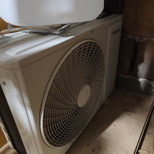 Finlux 12 BTU WiFi hyper inverter air conditioner used