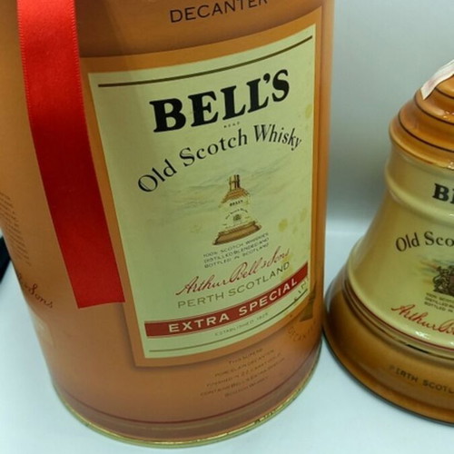 Bell`s Old Scotch Whisky porcelain sealed 75cl 43% Vol