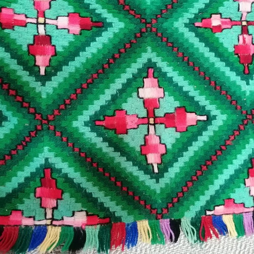 Handmade rug with 2 mats