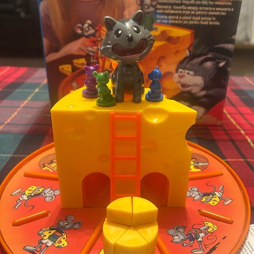Cat and Mouse board game new