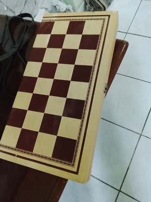 Τάβλι και σκάκι σαν καινούργιο, ξύλινο με όλα τα πιόνια
